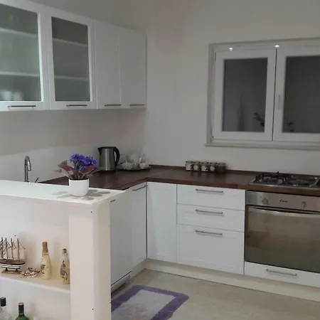 Albatros Apartment Omis